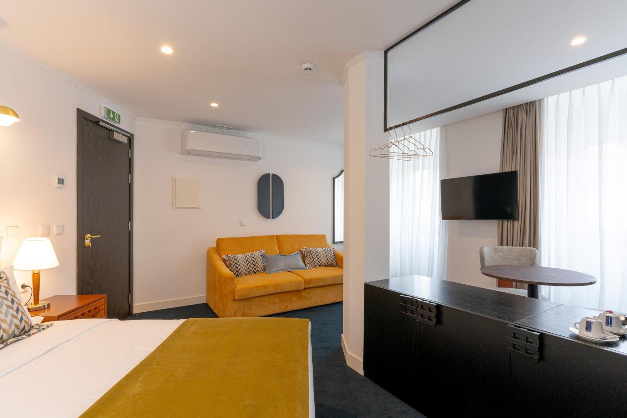 Hotel Westlight Lisboa Madalena Exterior foto